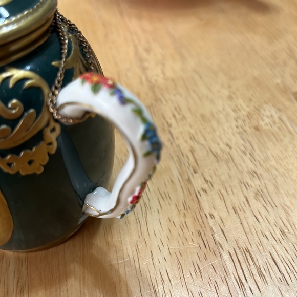 Unique Hand-painted Nini Decorated Teapot - Picture 5 of 6